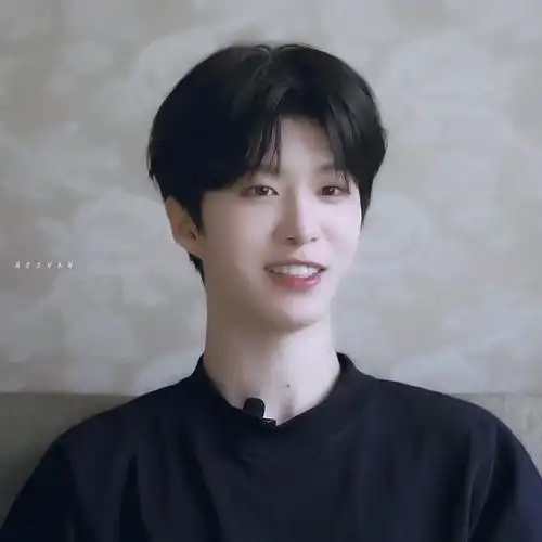 向阳而生的美好少年范丞丞的治愈笑容令人沉醉