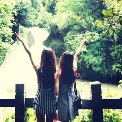 女生头像 背影 清新 闺密