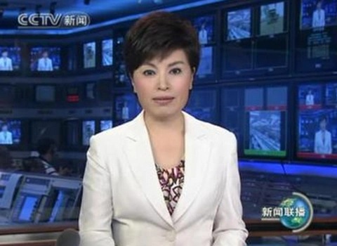 新闻联播主持人待遇再引热议月薪28万为真