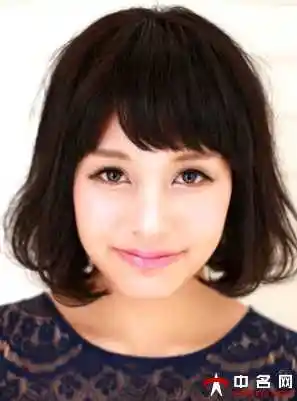 方脸女生适合什么发型方脸适合的修颜短发发型