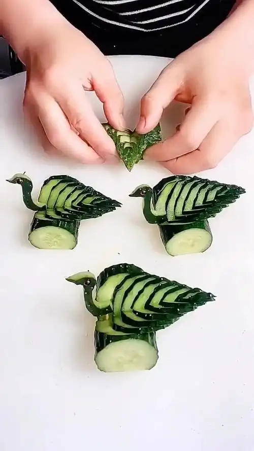 侏罗纪鸟类 创意摆盘 创意盘饰 果蔬雕刻