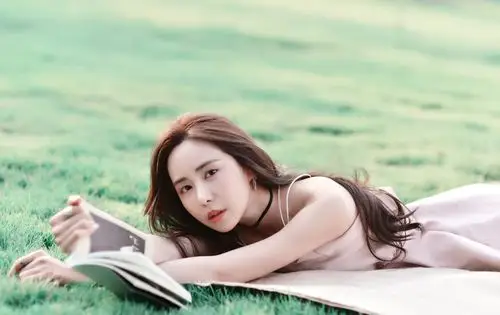 演技精湛长相靓丽的女明星曹梦格