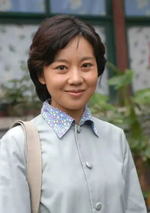 唐玉秀59闫妮饰演技评分暂无简介酱油厂员工,善解人意,大方得体,待人