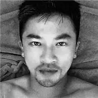 沧桑的中国大叔头像图片【点击鼠标右键下载】