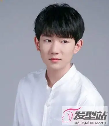 初中生00后男生发型 尽情释放青春活泼魅力