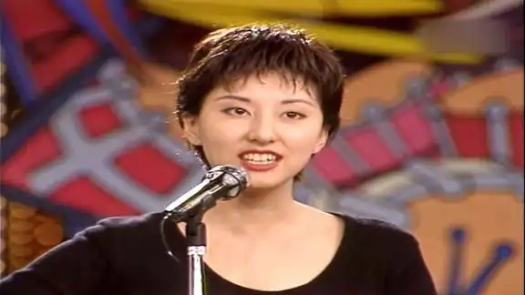 金元萱吉它弹唱单恋张菲逗趣