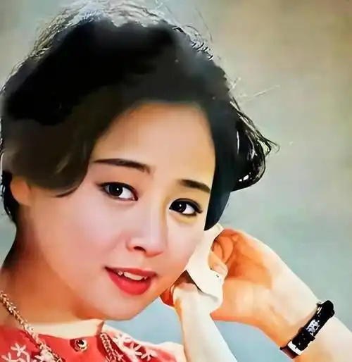 上亿资产无人继承,无儿无女的金鸡奖获得者张瑜66岁至今单身一人