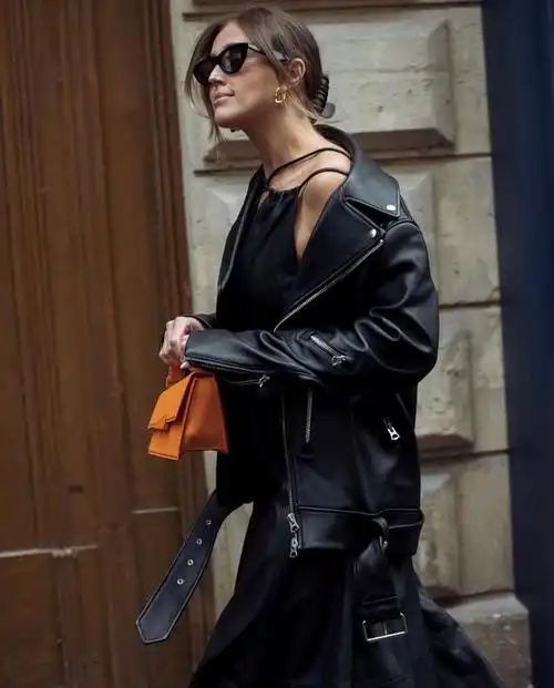 皮衣搭配图片女,女士皮衣搭配法则(稳稳拿捏潮人风范)