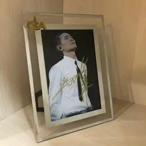 刘德华亲笔签名照