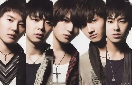 东方神起桌面壁纸 最好包括只有字体的那种