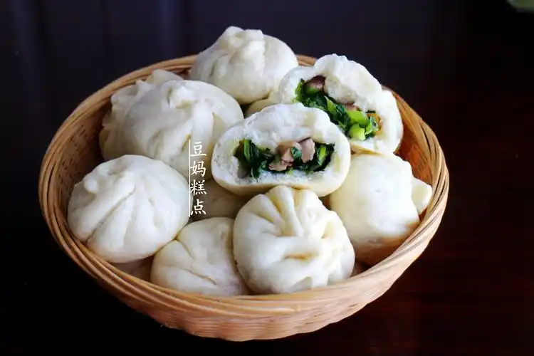 素包子馅的做法(卷心菜胡萝卜鸡蛋素包子馅的做法) - 盾灵网