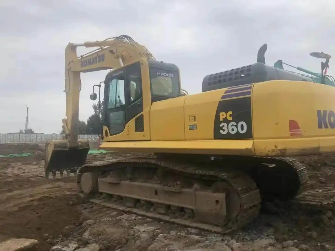 2019年出厂的小松360-8mo挖掘机详细图片展示 - 抖音
