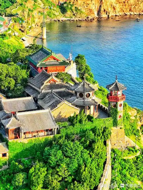 航拍烟台蓬莱阁,水天一色美如画_情报员_美景_景区