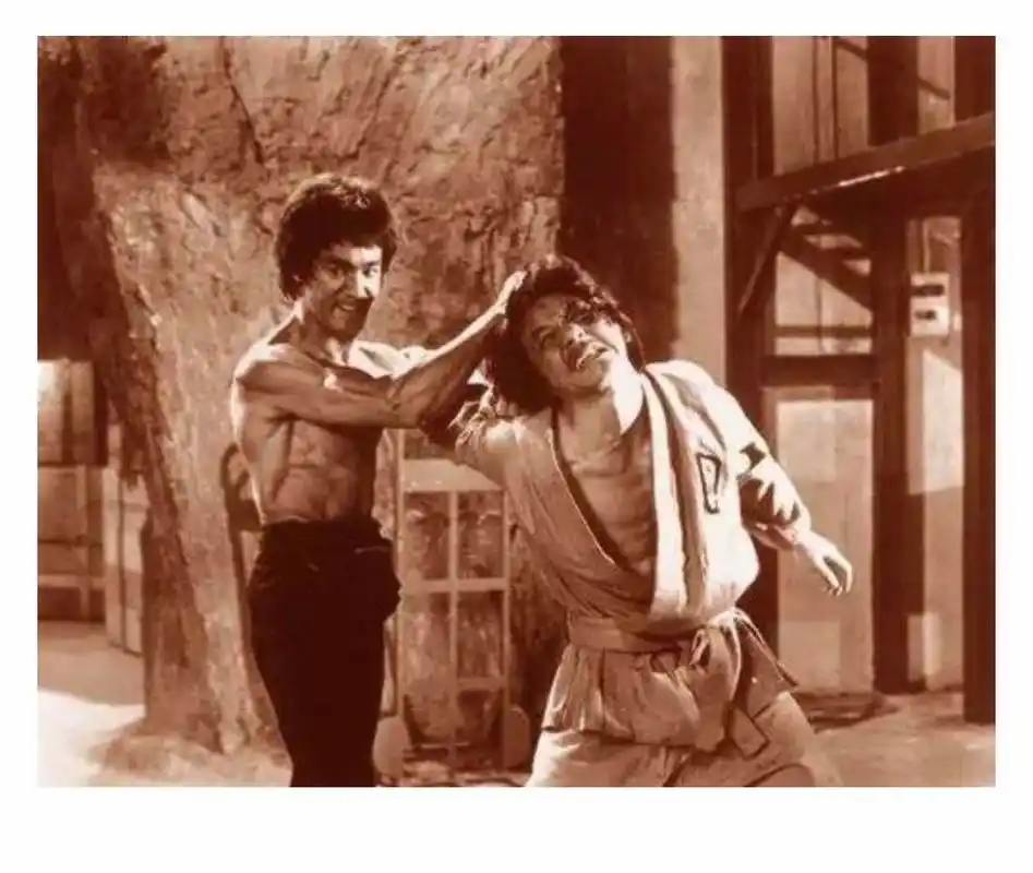 成龙和李小龙唯一一张最珍贵的合照