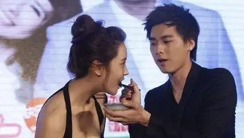 天涯扒李易峰与唐嫣