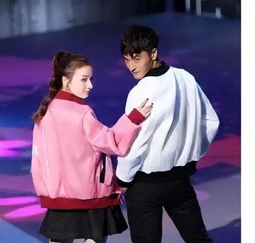 郑凯吴昕地下恋被曝光双方沉默至今仍是个迷