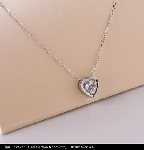 心形吊坠项链