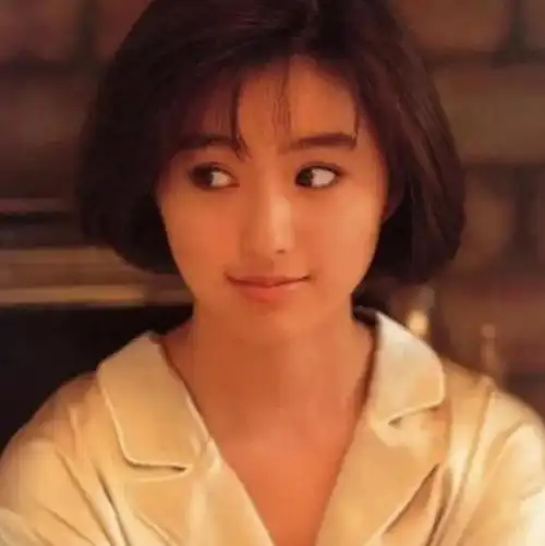 "日本天后"酒井法子,从清纯女星堕落到艳星,与好友共侍一夫|恋情|女明