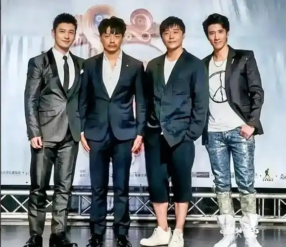 四个人身高差不多四个人年龄差不多王力宏,1976年,身高180陈思诚,1978