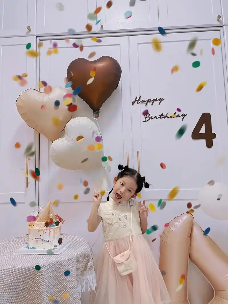 宝宝生日照在家里这样拍.