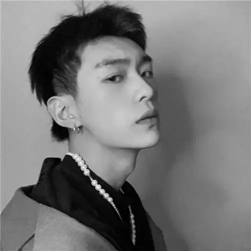 男人黑白头像男人味 高清帅气的头像男成熟魅力黑白图片_男生头像