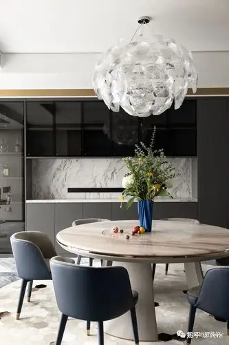 尚层实景400㎡意式轻奢别墅年轻时尚的意式浪漫