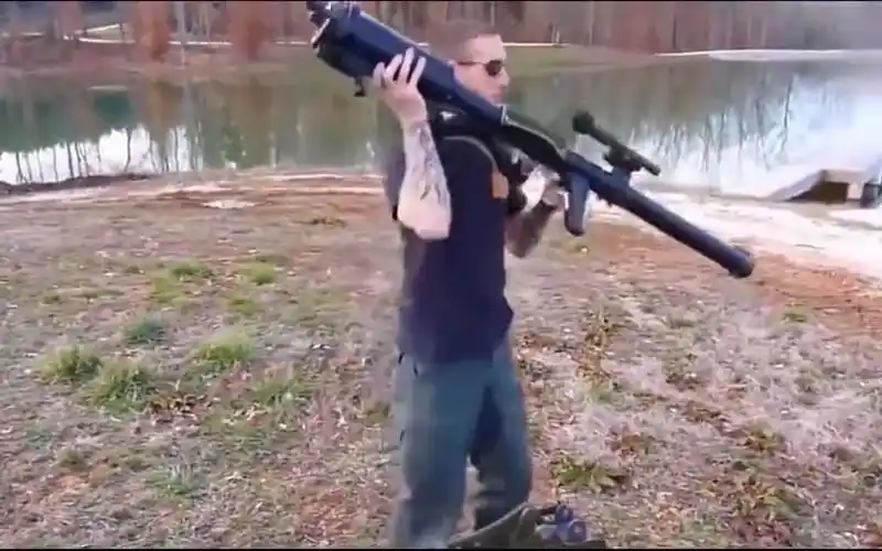 志愿军使用的美国造m18式57毫米无后坐力炮.