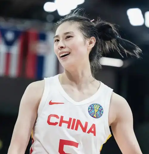 王思雨,1995年10月16日出生于 a target="_blank" href="/item/山东省