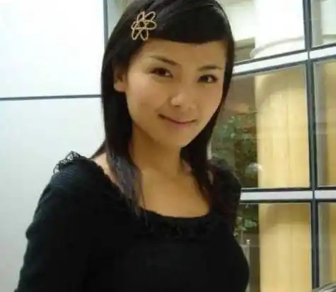 刘涛刚出道的时候,长成这般模样,跟现在完全不一样了