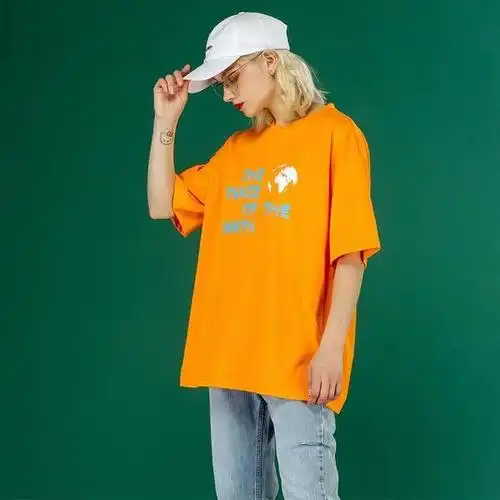 女生橙色t恤配什么裤子好看吗女生橙色服装如