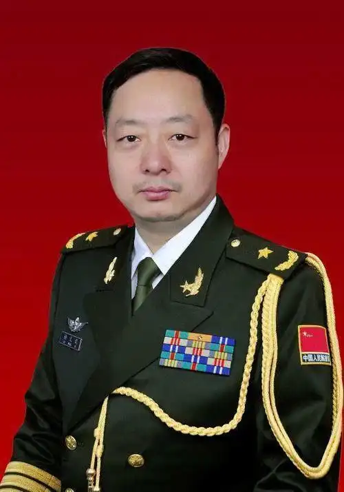 陆军晋升将官军衔:西部战区陆军副参谋长赖文毅等晋升少将