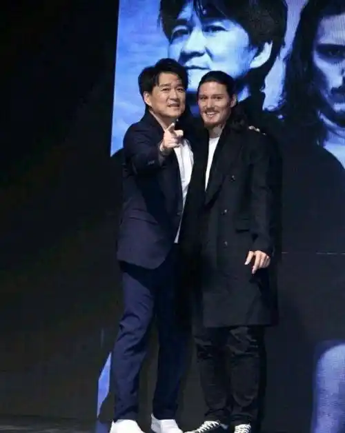 周厚安_胡子_网友