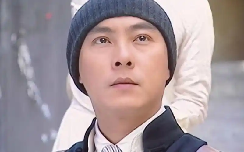 【张卫健】【大帅哥】时期的几个小访问