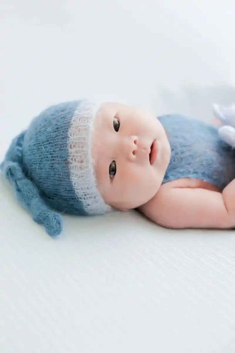 10天了今天给我宝宝月子里拍的照片好呆萌哦