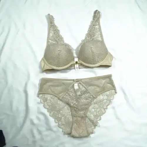 新款夏季美胸内衣文胸套装蕾丝薄款性感透明聚拢胸罩女士