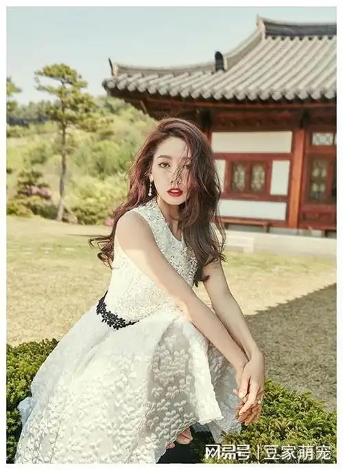 朴信惠:从邻家小妹到国民女神的逆袭之路,魅力爆棚!