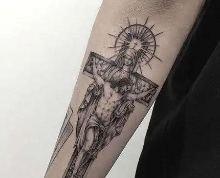 小臂耶稣纹身图案