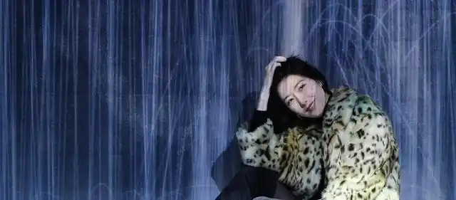 李亚鹏新女友susie近照曝光,肤白貌美大长腿