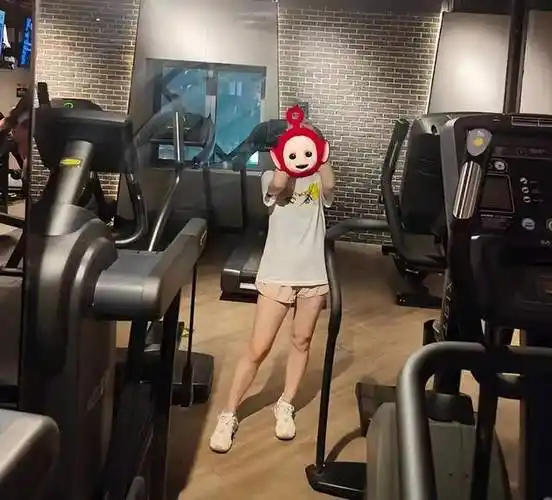 06,"糊弄式"健身,拍照发圈最重要