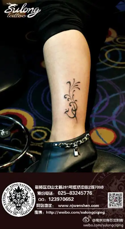 小腿小巧潮流的图腾凤凰纹身图案