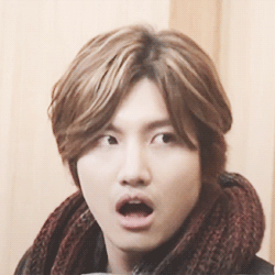 沈昌珉东方神起男神吐舌头gif动图_动态图_表情包下载_soogif