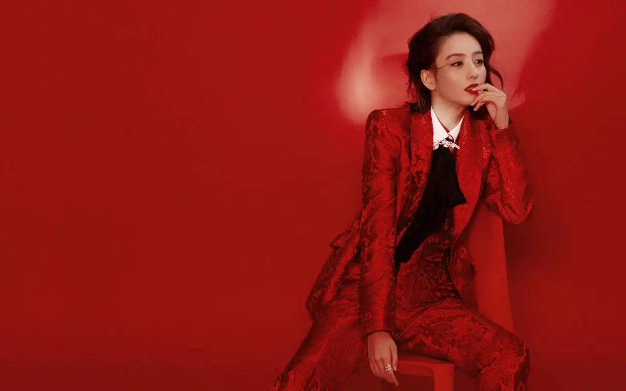 大陆明星,佟丽娅,唯美,性感,写真,美女明星,演员,壁纸,1920x1200