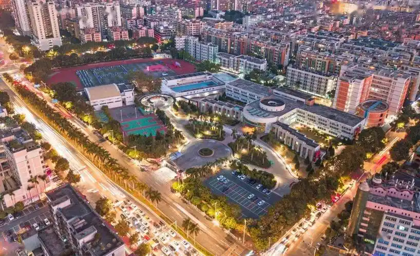 2022年邝维煜纪念中学高一招生热点问答