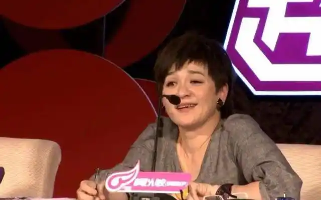 歌手红豆个人资料原名 网络歌手红豆简历 - 歌词译