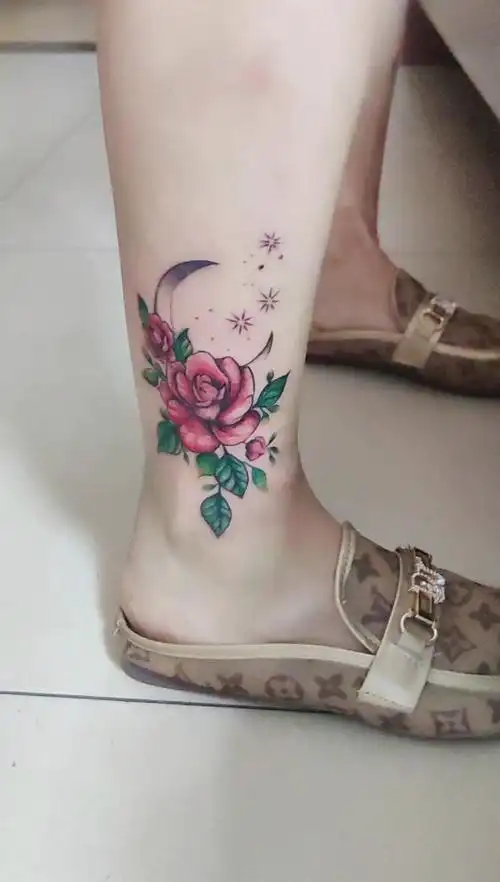 脚踝纹身