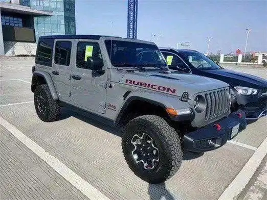 24款吉普牧马人最新价格40来万起售