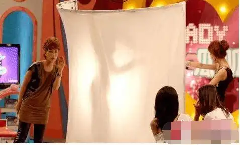 陈乔恩被逼脱胸罩算什么这些湾湾的综艺节目镜头才是真的污