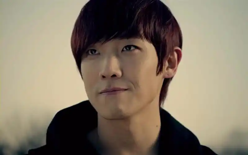 李准,不是李准基,没想到忍者刺客里面郑智薰年轻时是他演的