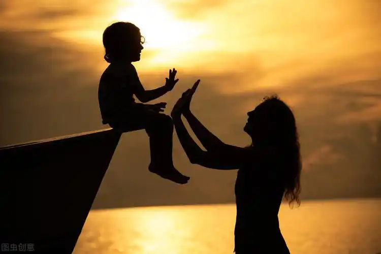 母亲节读古诗,这十句关于母亲的诗句,尽显母爱之伟大,太感动了