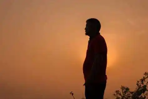 人到中年,三种亲戚要远离,这四种亲戚要多来往!